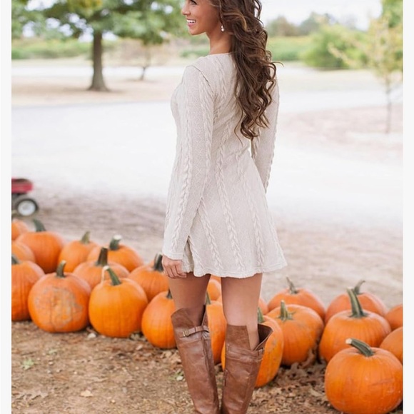 White long sleeve sweater dress size small - Picture 4 of 4